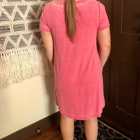 Pink dress - Picture 3 of 3